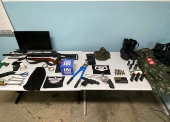 Massacre em Aracruz: suástica mostra que adolescente era simpatizante de ideias nazistas, diz polícia