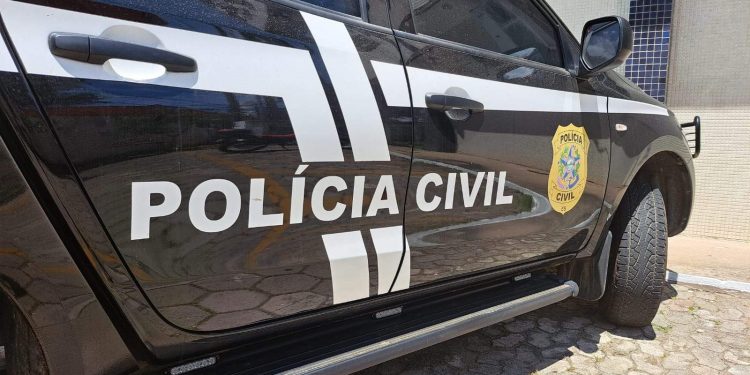 Mãe esfaqueia filho após passar dia bebendo com ele no ES