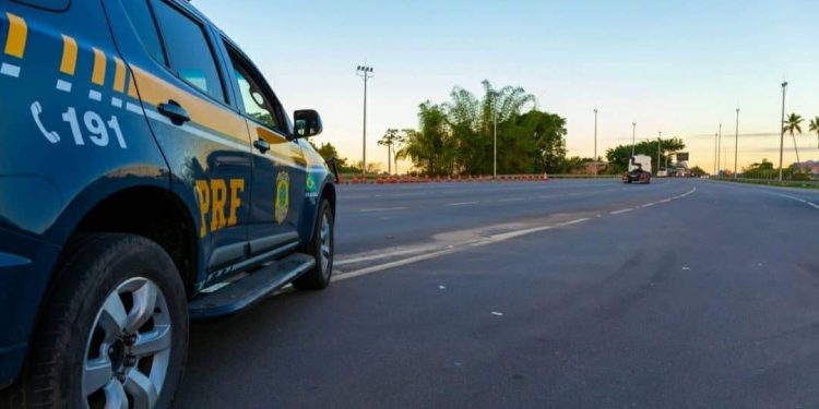 Terroristas Bolsonaristas atacam a pedradas comboio da PRF no Pará