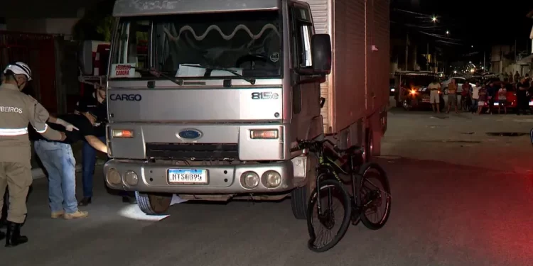 Adolescente de 13 anos morre atropelado por caminhão em Linhares