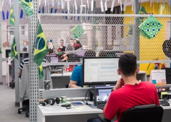 Dia de jogo do Brasil na Copa é folga? Entenda