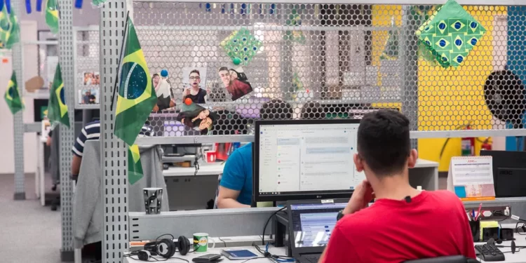 Dia de jogo do Brasil na Copa é folga? Entenda
