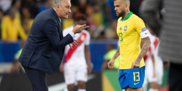 Com Daniel Alves e Pedro, Tite anuncia convocados para Copa do Mundo
