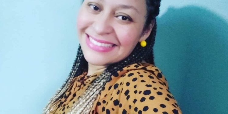 Professora atingida no ataque em Aracruz acorda do coma e reconhece familiares