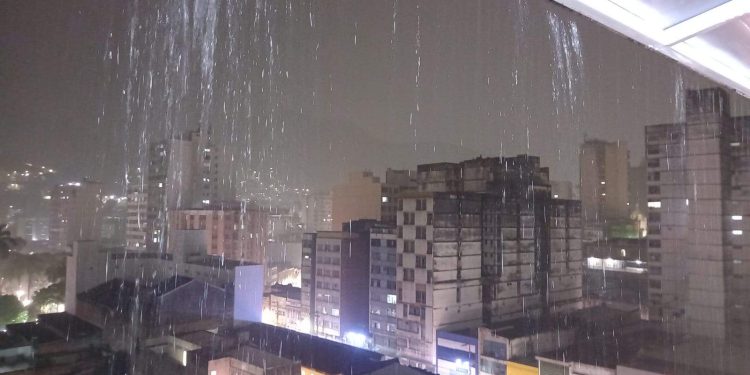 Espírito Santo recebe novo alerta para chuvas intensas; veja cidades