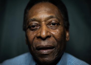 Pelé não responde mais à quimioterapia e está em cuidados paliativos