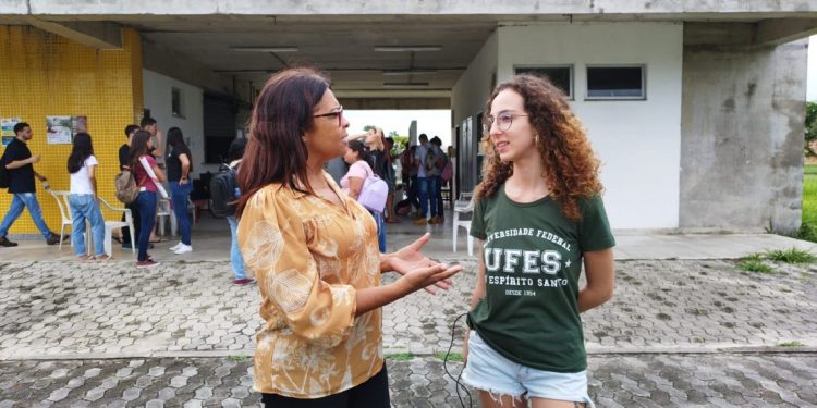 Vereadora Ciety apoia estudantes e professores que sofrem com bloqueio no orçamento da educação
