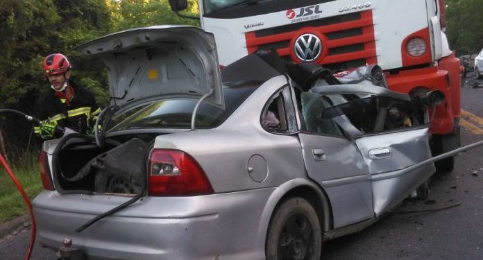 TRAGÉDIA – SEIS PESSOAS MORREM EM ACIDENTE NO MUNICÍPIO DE SOORETAMA