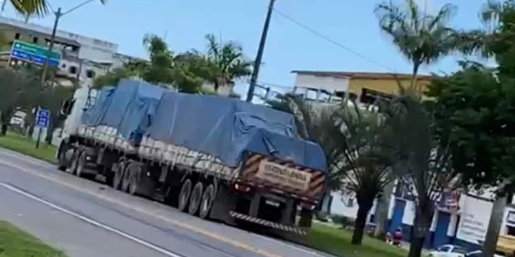 Gravíssimo acidente na BR 101, em São Mateus 