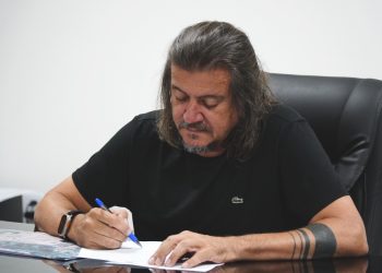 PREFEITO DE SÃO MATEUS SANCIONA LEI QUE GARANTE 20% DE VAGAS DE DTS PARA O PRIMEIRO ENPREGO
