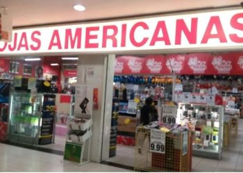 Ações da Americanas voltam a despencar e passam por leilões