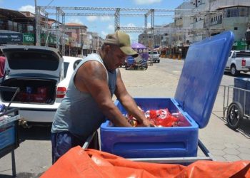 Comerciantes comemoram o sucesso do Carnaval de Guriri
