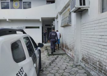 Homens são presos roubando óleo diesel de empresa exploradora de petróleo em São Mateus