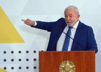 Governo lança hoje novo Bolsa Família de R$ 600, com extra de R$ 150 por criança e de R$ 50 para jovens