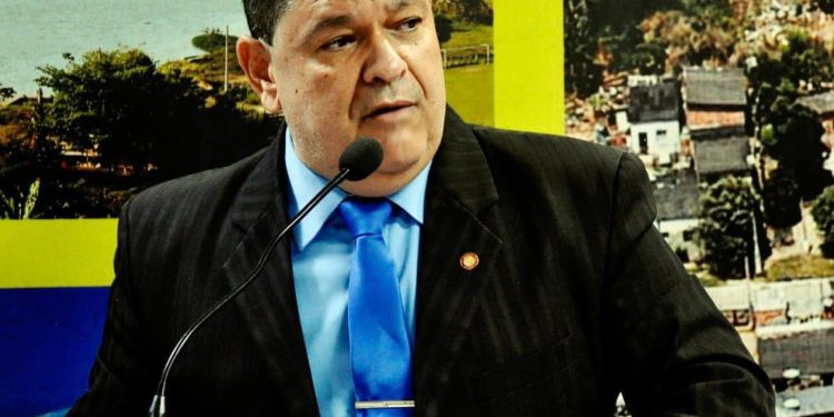Paulo Fundão contrata por R$ 250 mil emissora sem audiência para transmitir as sessões da Câmara de Vereadores de São Mateus