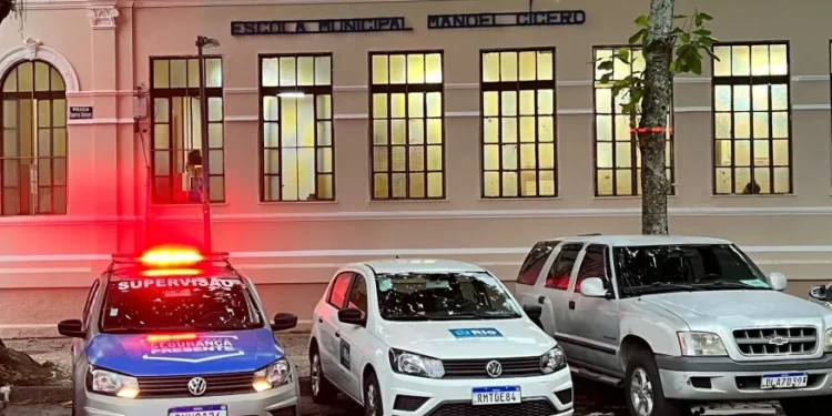 Urgente – Aluno é detido após tentar esfaquear colegas em escola no Rio de Janeiro