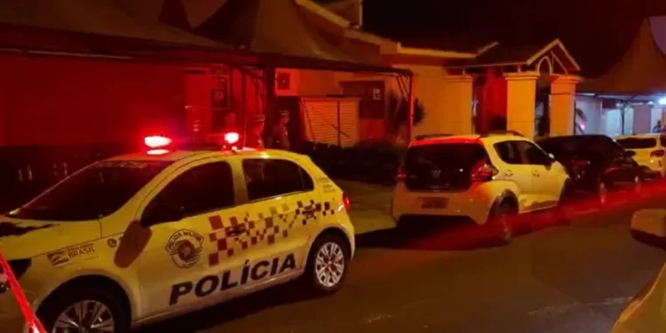 Homem esfaqueia 8 pessoas em hospital e é morto pela polícia em SP