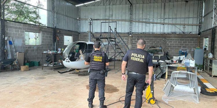 Piloto investigado por transportar drogas em helicóptero é preso pela PF no ES
