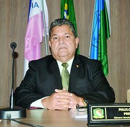 Desequilibrado Paulo Fundão declara guerra ao executivo