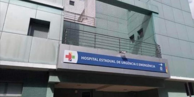 Mãe ouve barulho, acha que é bombinha, mas encontra filha baleada no ES 