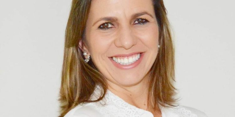 Publicidade  – Dra Karina Arrebola completa mais de 10 mil atendimentos em odontopediatria em São Mateus