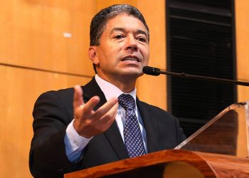 Diretor do DER, Freitas, deixará o cargo para assumir uma vaga na Câmara Federal no Lugar do Deputado Federal Paulo FOLETTO