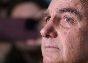 Bolsonaro será internado nesta segunda-feira para novas cirurgias