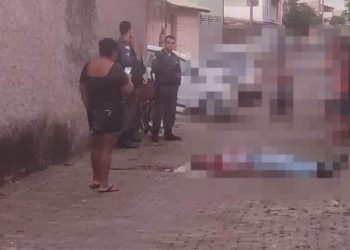 Jovem é morto a tiros e mãe faz alerta sobre drogas: “Saiam enquanto há tempo”
