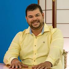 Gestão que Faz: Prefeito Mateusinho do Povão Revitaliza Praças em Conceição da Barra