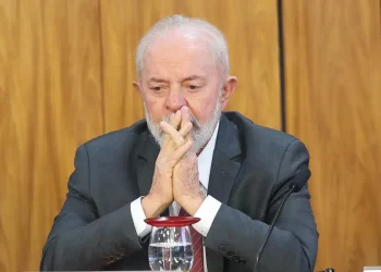 Datafolha: aprovação de Lula cai para 24% e marca pior patamar de todos seus mandatos