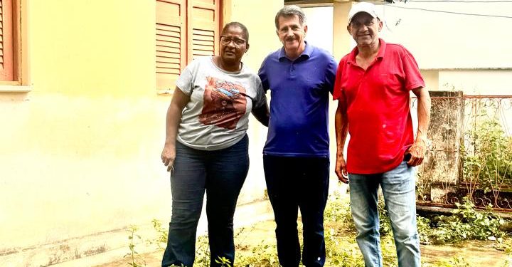Prefeito Zé Luiz Mendes visita a Casa do Artesão Margareth Quedevez e reforça compromisso com a valorização da cultura local