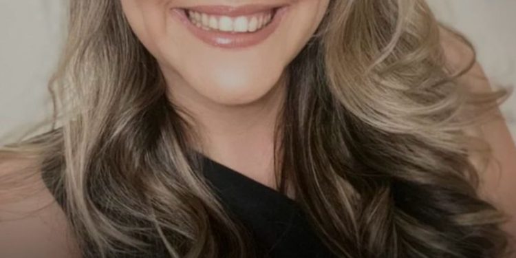 TURISMO À DERIVA: GECILDA RODRIGUES (UNIÃO BRASIL) TRANSFORMA A SECRETARIA EM PASSEIO PESSOAL, BAJULAÇÃO POLÍTICA E FUTILIDADE DIGITAL