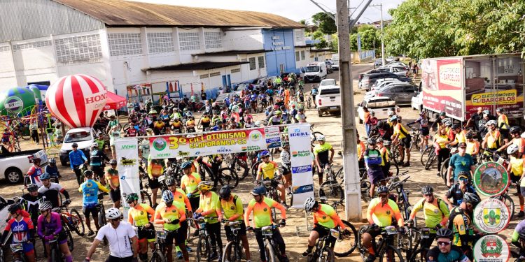 3º Cicloturismo de Ecoporanga atrai mais de 200 ciclistas de dois estados