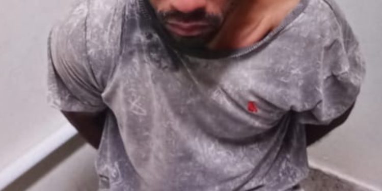 Assassino de Quezia já tinha sido preso três vezes, mas foi liberado para cumprir pena em casa