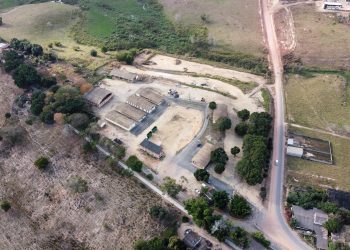 Ecoporanga – Prefeito José Luiz Mendes assina ordem de serviço para a reforma do Parque de Exposições Nilson Nardacci Figueiredo