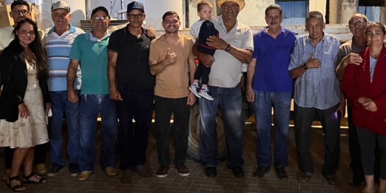 Ecoporanga – Prefeito José Luiz Mendes participa da entrega de resfriadores de leite em Muritiba