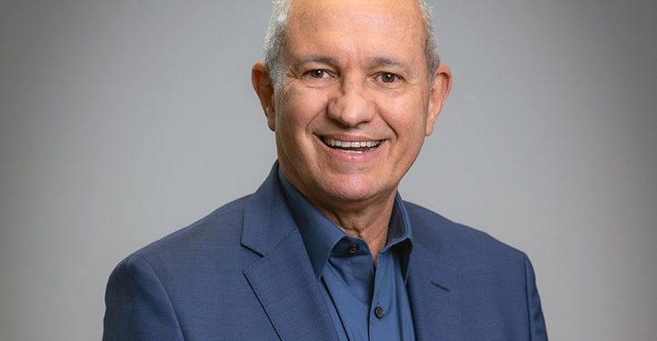 Paulo Hartung volta ao centro das atenções e aparece fortalecido nas pesquisas para o Governo do ES em 2026