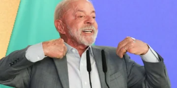 Lula sanciona lei complementar dos MEIs com perdão de dívidas